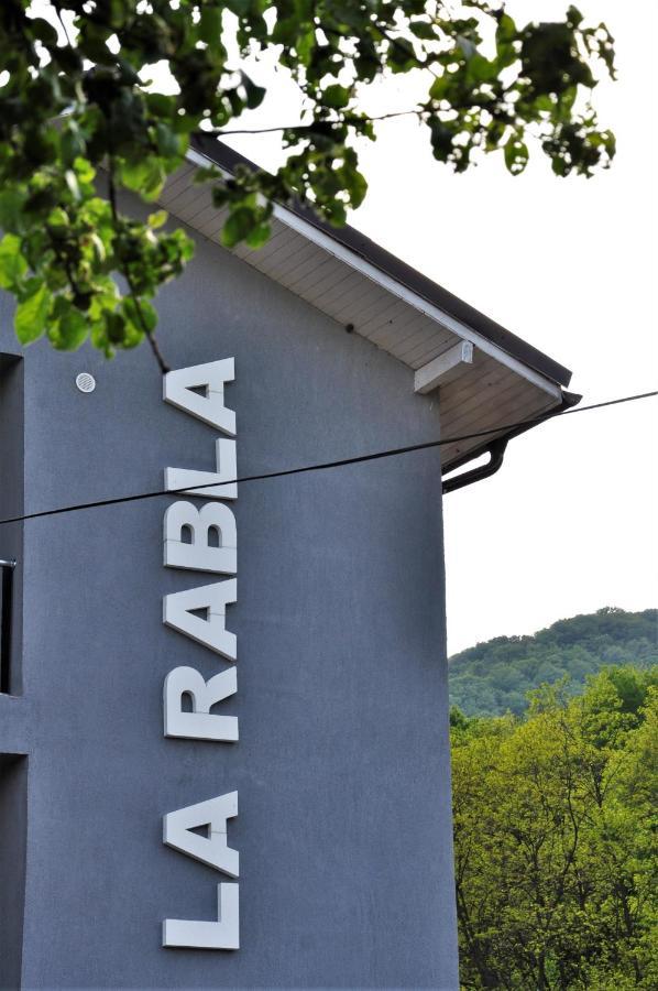 Hotel La Rabla Dubová Exteriér fotografie