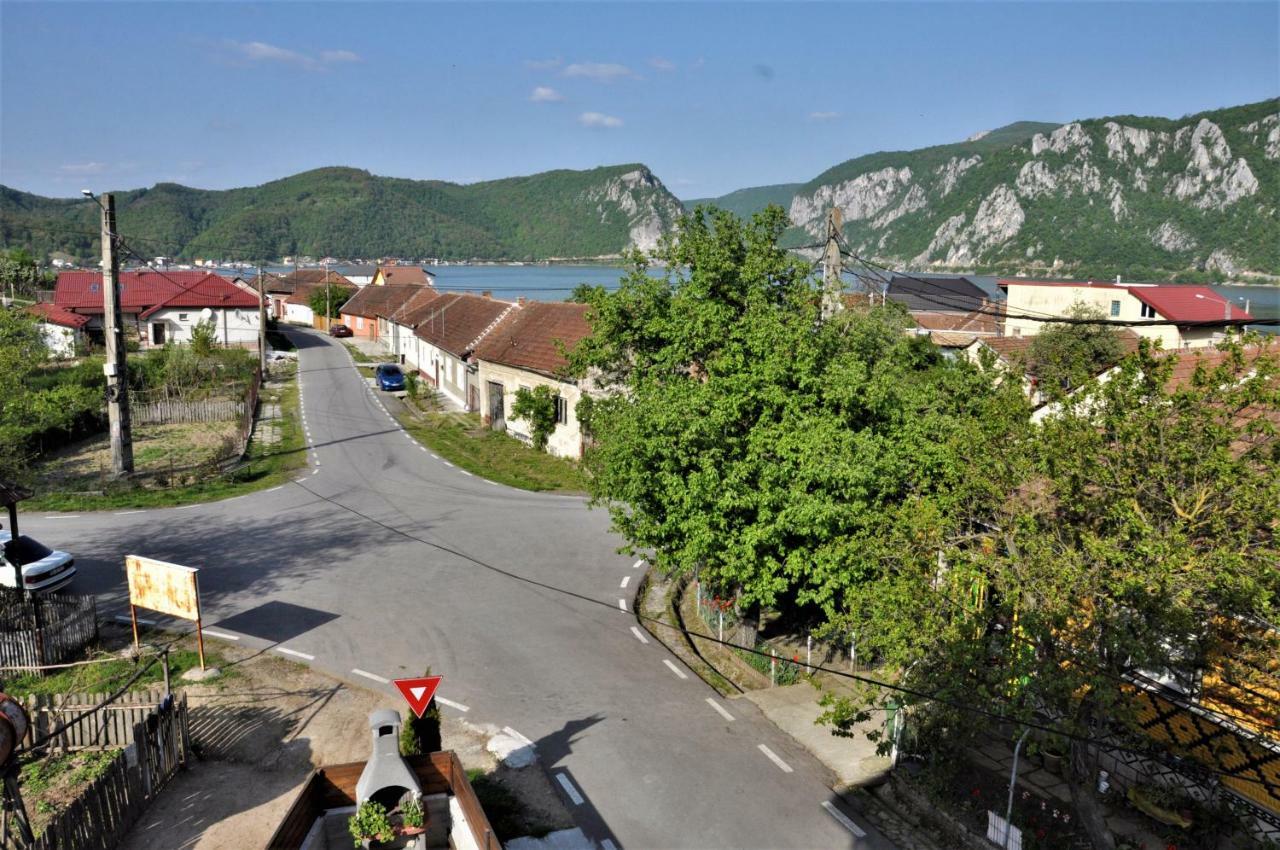 Hotel La Rabla Dubová Exteriér fotografie